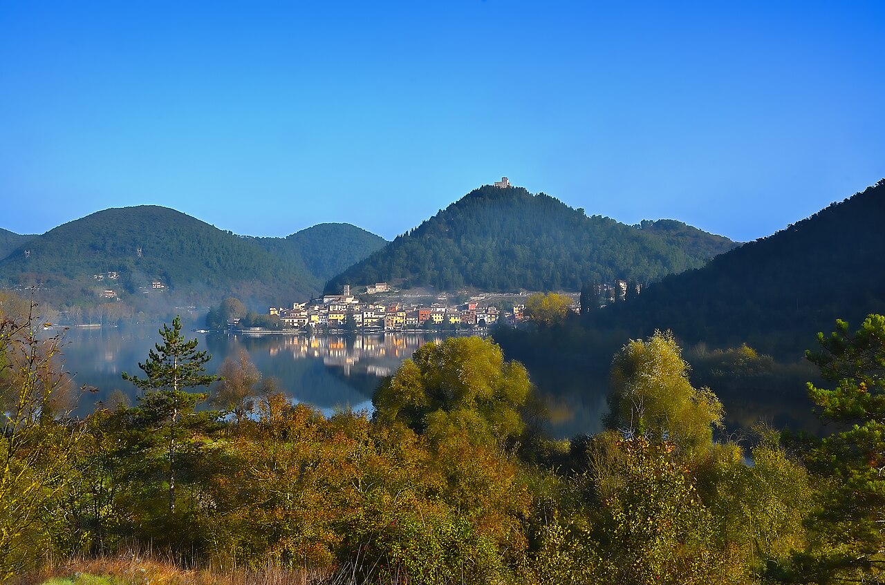 Lago di Piediluco, tó Terni közelében
